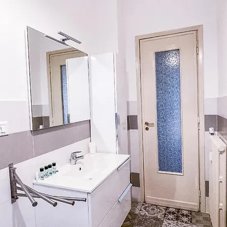 Myhouse Marche - Affitti Brevi Italia Torino