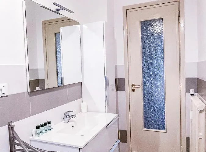 Myhouse Marche - Affitti Brevi Italia Torino